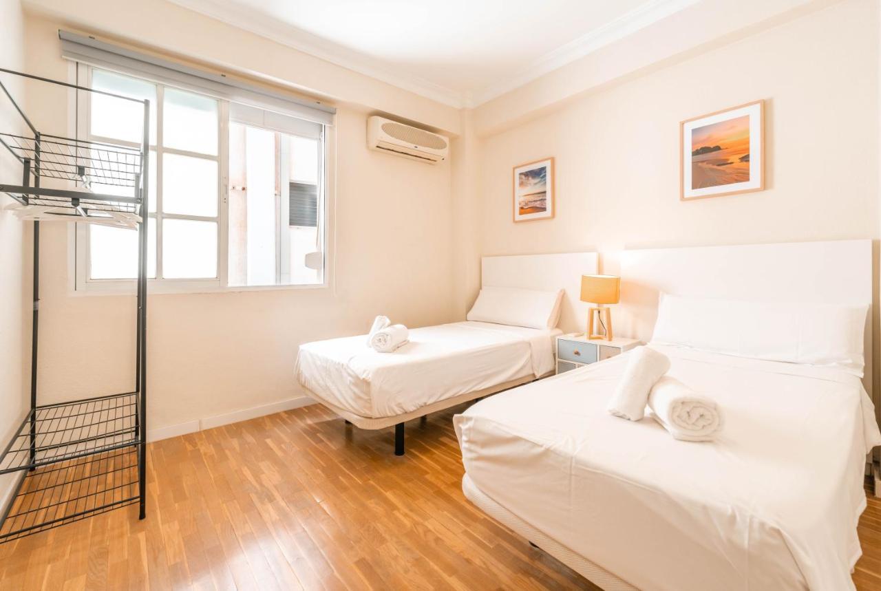 Gran Apartamento De 3 Habitaciones Junto A La Catedral Малага Экстерьер фото