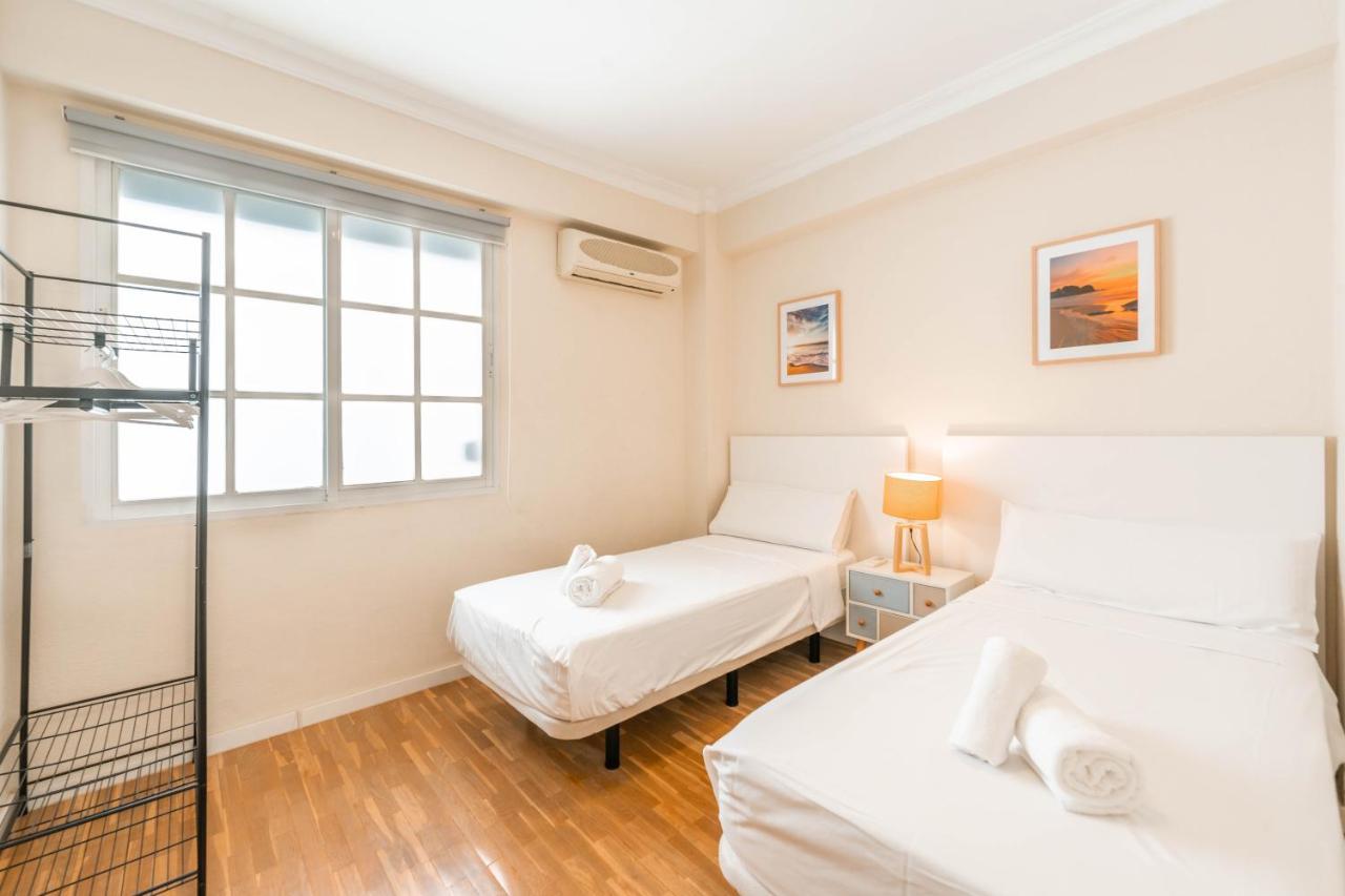Gran Apartamento De 3 Habitaciones Junto A La Catedral Малага Экстерьер фото